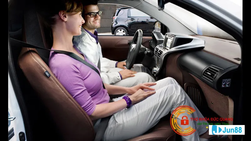 Một chiếc ô tô mới trong mơ Một chiếc ô tô mới trong mơ